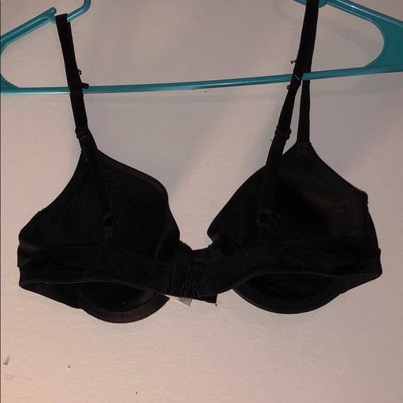 black bra - Picture 2 of 4